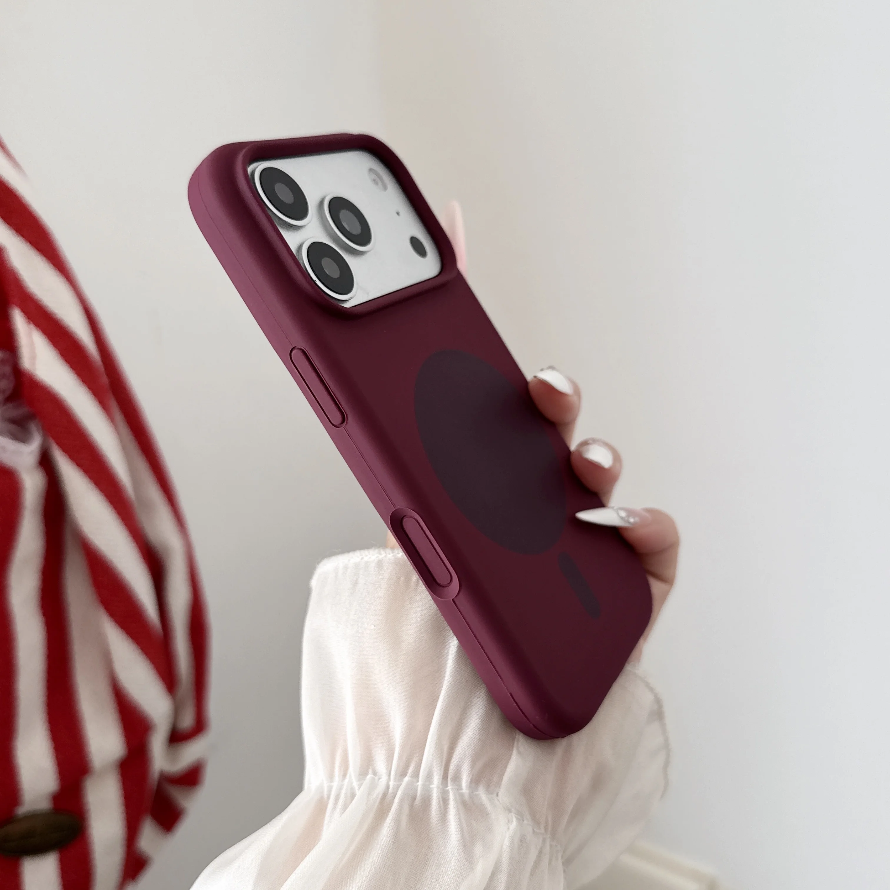 Fashion Magnetic Wireless Char - Liquid Silicone Magnetic Phone Case 评论和价格